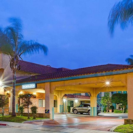 Travelodge By Wyndham Lynwood Dış mekan fotoğraf